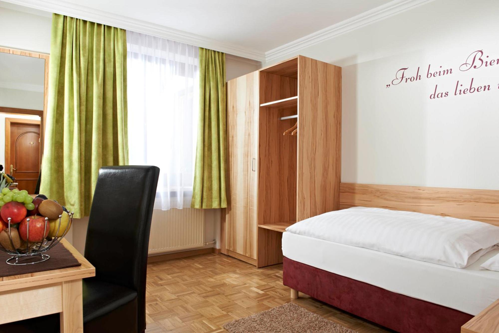 Biergasthof Riedberg Ried im Innkreis Ngoại thất bức ảnh