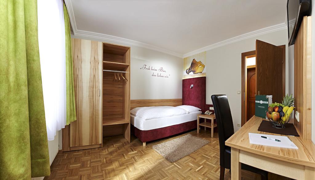 Biergasthof Riedberg Ried im Innkreis Ngoại thất bức ảnh